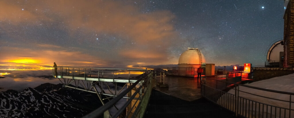 pic-du-midi-ponton-dans-le-ciel-copyright-luc-perrot